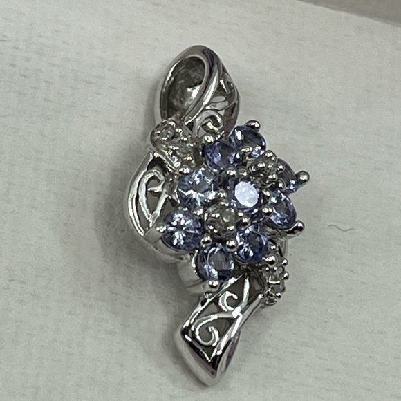 10K White Gold Tanzanite 💎 Diamond Accent Pendant - Vintage Estate, 1990s - Picture 6 of 15
